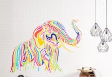 CON LOS GRÁFICOS EN LA PARED